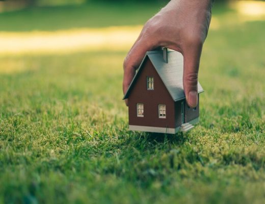 Un terrain à bâtir ou constructible, lequel acheter ?