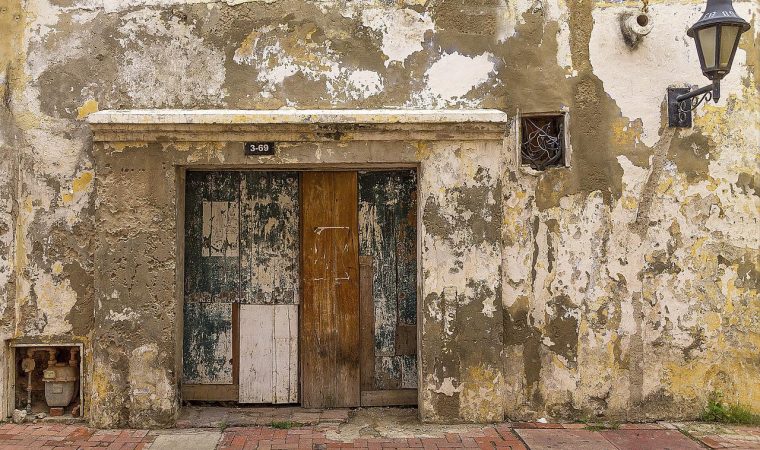 Faut-il réaliser un diagnostic plomb avant la vente d’une maison ?
