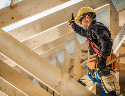 Charpente : les étapes de construction et comment choisir un charpentier