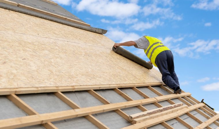 Les bénéfices méconnus d&rsquo;une bonne isolation de toiture : confort, santé et économies
