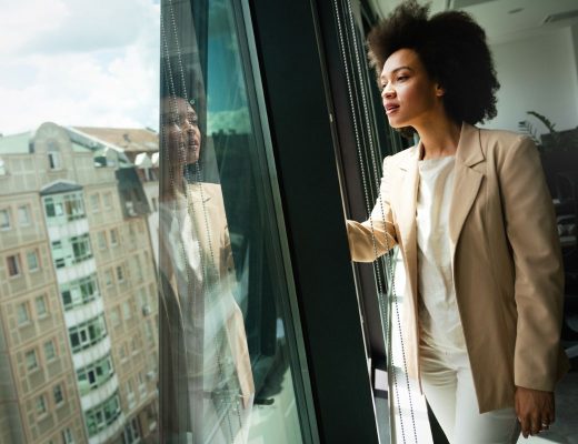 Les fenêtres à commande vocale : la solution moderne pour une automatisation sans effort