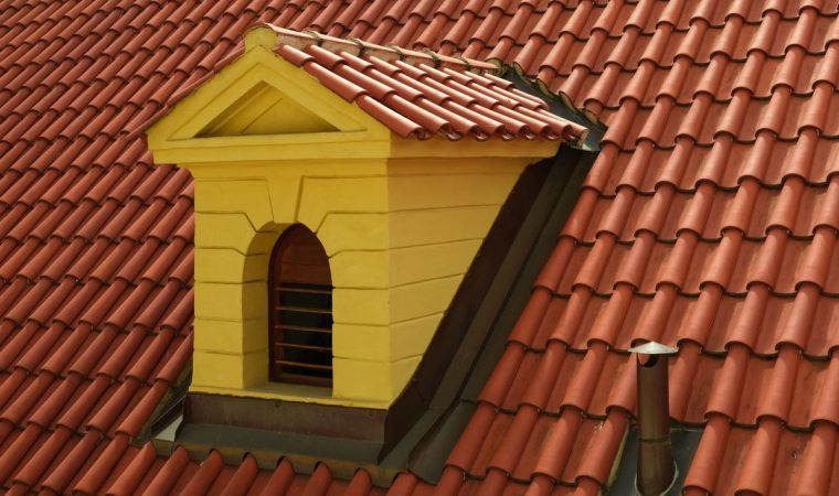 Les avantages d&rsquo;une toiture en tuiles solaires pour votre maison