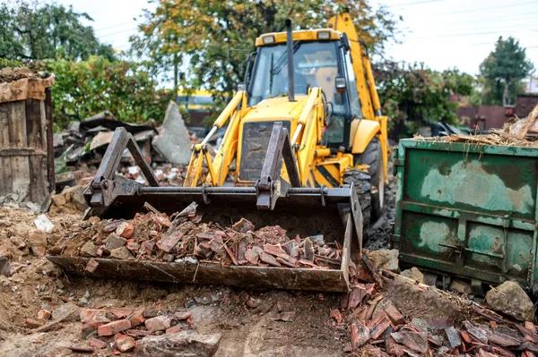 Démolition de bâtiments : les étapes clés à connaître
