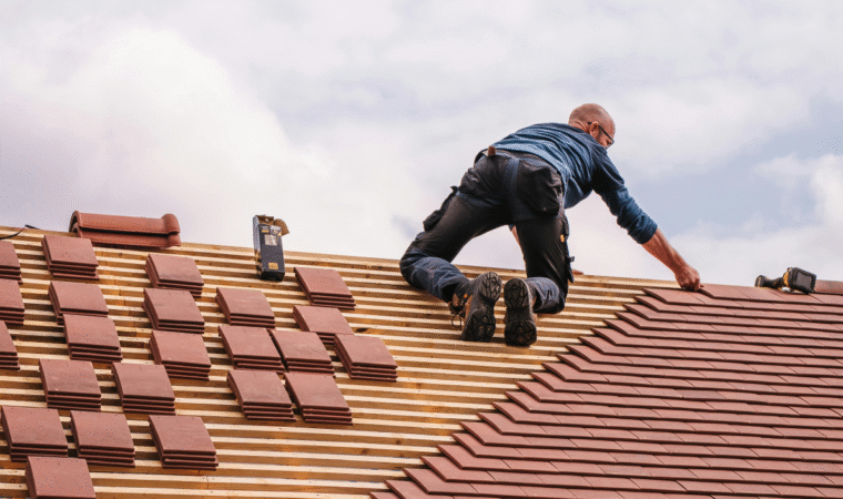 Les meilleurs matériaux durables pour une toiture solide, sécurisée et protectrice maison