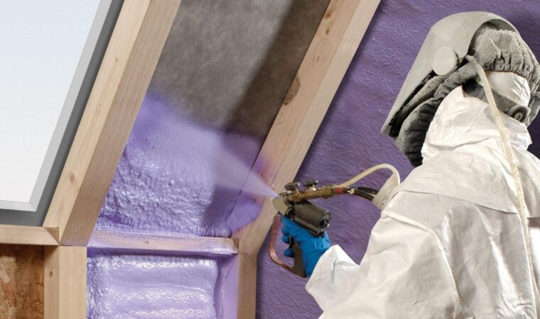 Pourquoi choisir la cellulose pulvérisée pour isoler efficacement votre habitation ?