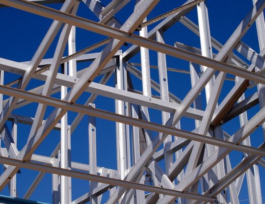 Charpente métallique : avantages pour votre maison