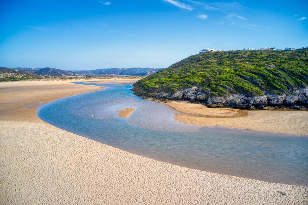sable de rivière naturel, idéal pour la construction, le jardinage et les projets paysagers. granulométrie fine et qualité supérieure pour vos besoins en matériaux.