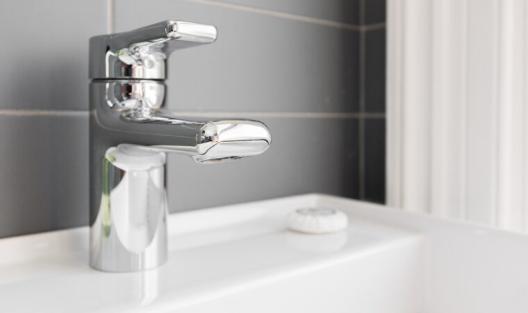 Salle de bain : les robinets thermostatiques pour économiser l&rsquo;eau
