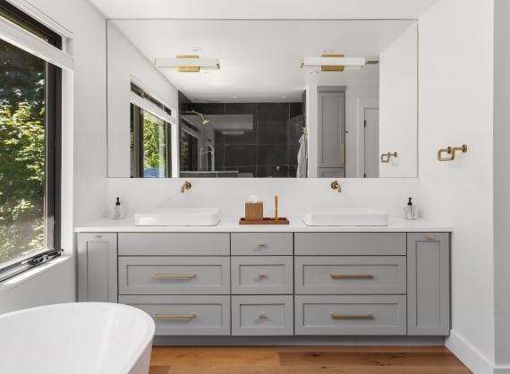 Pourquoi choisir un miroir connecté pour votre salle de bain futuriste ?