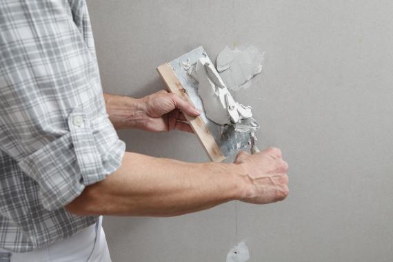 Métiers du bâtiment : sécuriser les pots de peinture et enduits